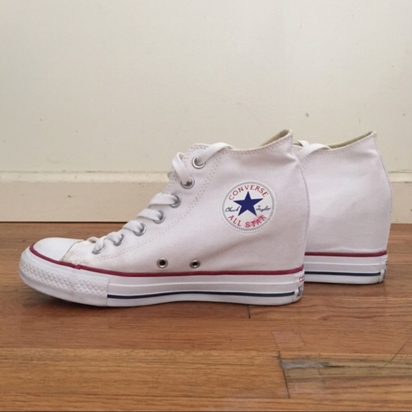 Converse - Picture 1 of 2